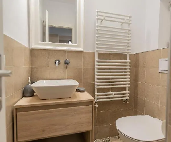 Poarta Schei 18 * Braşov